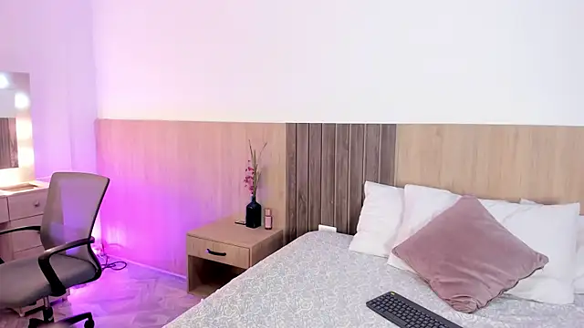  SamantaGomez online show from September 10, 7:36 pm