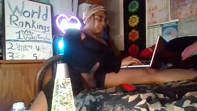 GardeniaFields online show from September 22, 8:46 am