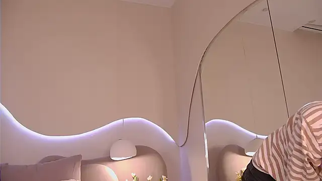 MiraBliss online show from February 14, 5:15 pm