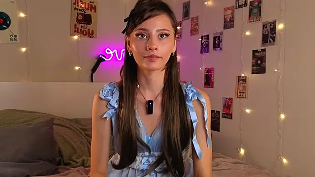 EditaBails online show from September 12, 8:49 pm