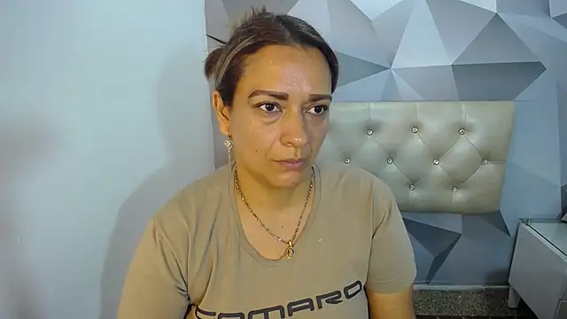 Milf-Prettyboobs online show from November 4, 11:04 am