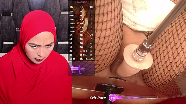 Snapshot of BBWHijab chatting on September 20, 3:49 am BBWHijab online show from September 20, 3:49 am