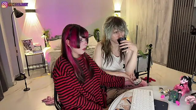 h3ntai baby online show from July 12, 9:48 pm