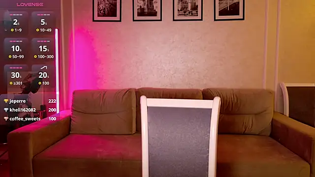  moon girl 18 online show from February 6, 9:07 pm