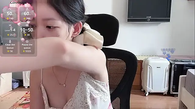 umi-dd online show from August 4, 3:56 am