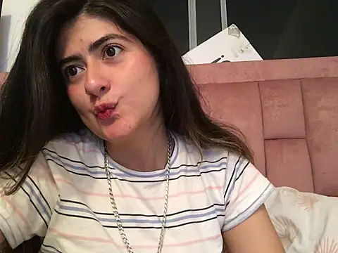 skyler1195 online show from February 27, 3:39 am