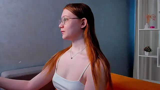 luv tessa online show from March 12, 1:41 am