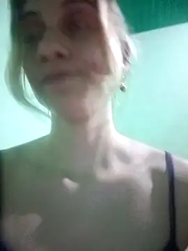 VictoriaLuxe online show from September 22, 4:00 am