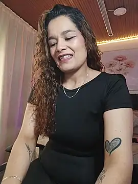 Rose Thompson1 online show from June 30, 1:43 pm