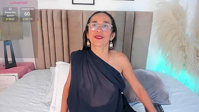 jashh  online show from November 25, 7:04 pm