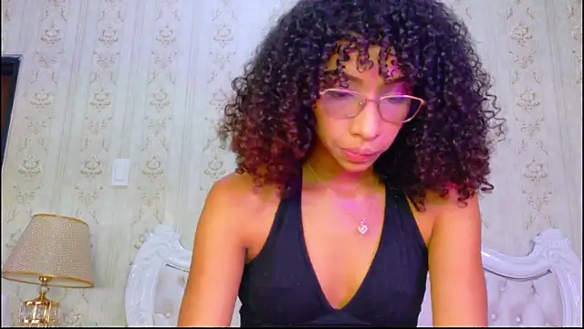 CamilaJohnston online show from June 27, 12:22 pm