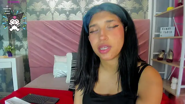 Karin Ks online show from November 7, 7:41 pm