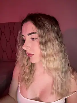 -IrisDiamond- online show from March 18, 4:34 pm