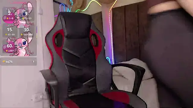 natasha  black online show from December 1, 7:49 pm