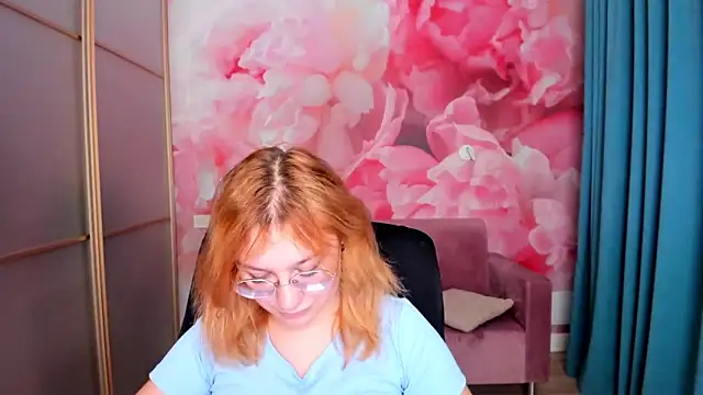 AngelinaLow online show from January 6, 5:38 pm