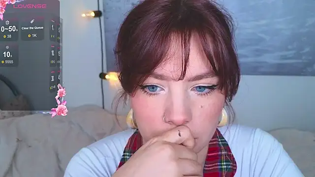 Forget  Me  Nots online show from April 12, 6:11 pm