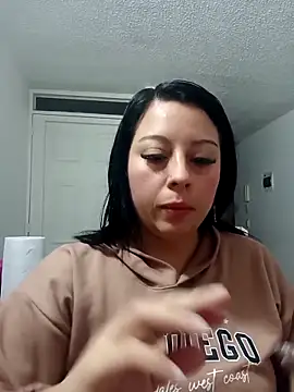 LEIDY LORENA online show from February 18, 2:05 pm