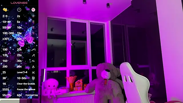 TwinTemptations online show from March 11, 10:34 pm