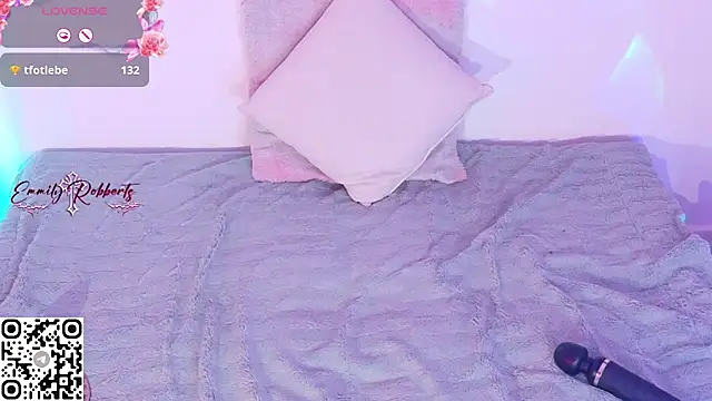 Emmi Roberts online show from July 31, 2:34 am