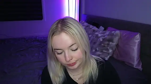 margot robbie7 online show from March 17, 12:14 am