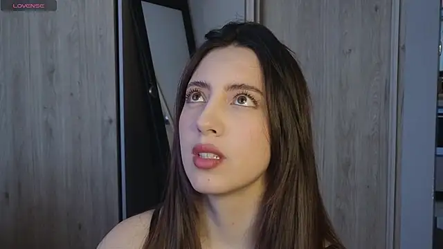 Rebbecawhite meow online show from November 21, 12:40 pm