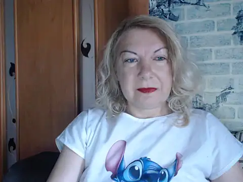 Lillia Ray online show from May 28, 6:22 am