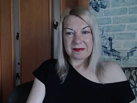 Lillia Ray online show from May 23, 8:45 am