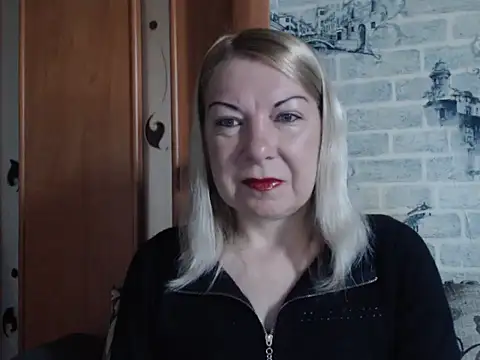 Lillia Ray online show from May 3, 5:55 am