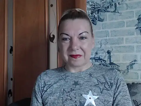 Lillia Ray online show from May 4, 6:06 am