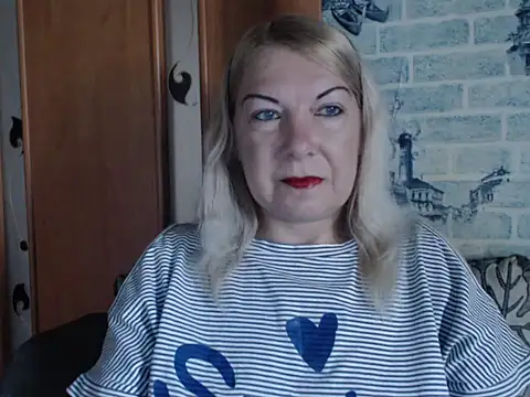 Lillia Ray online show from May 29, 7:39 am