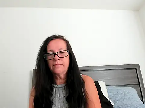 Snapshot of peachgoddess chatting on October 17, 2:31 pm peachgoddess online show from October 17, 2:31 pm