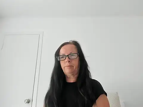 peachgoddess online show from May 3, 1:14 pm