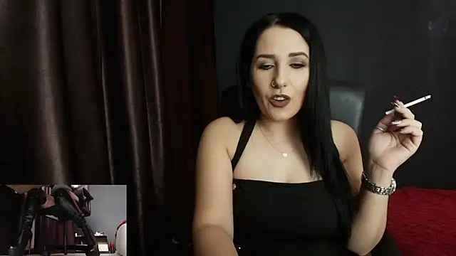 Snapshot of missdyaa chatting on October 2, 10:48 pm missdyaa online show from October 2, 10:48 pm