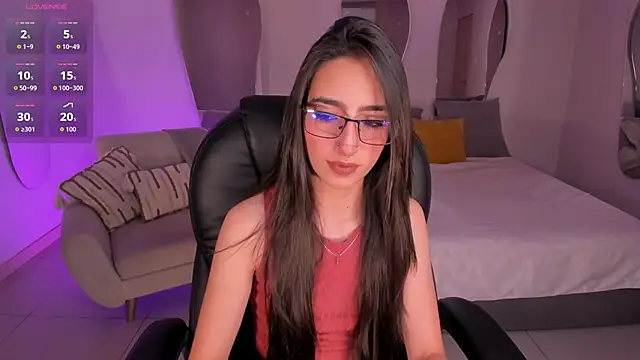 LarisaSmirnov online show from December 4, 4:26 am