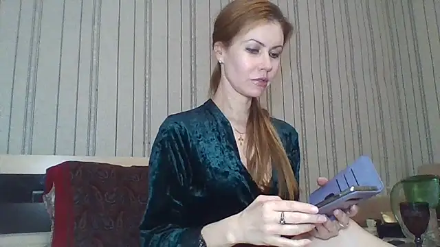 Eva Neon online show from May 17, 9:14 pm