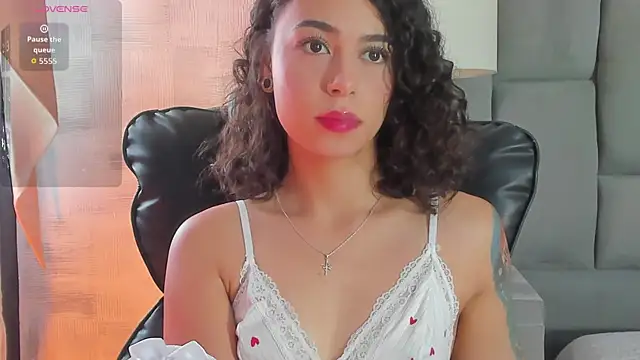 AliceStevens  online show from November 8, 2:22 pm