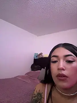 KatianPierce online show from June 25, 9:38 pm