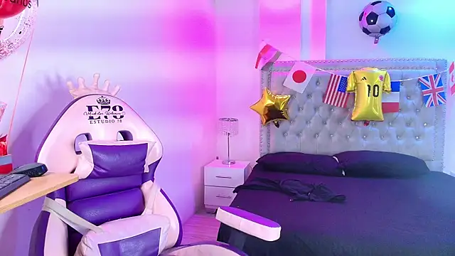 Lia adamsss online show from June 17, 3:52 am