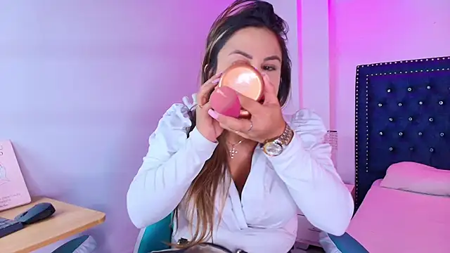 Lia adamsss online show from July 28, 3:04 am