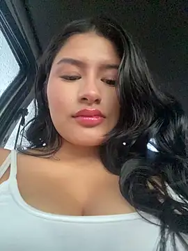 andrea gomes  online show from February 26, 8:41 pm