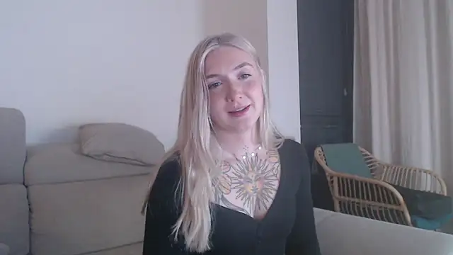 tattoobbgirl online show from December 5, 6:42 pm