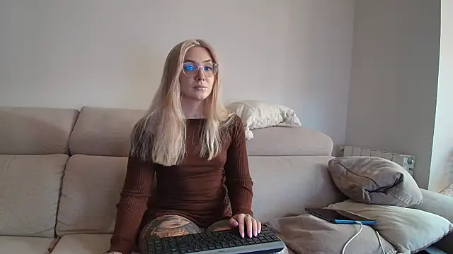 tattoobbgirl online show from July 21, 5:57 pm