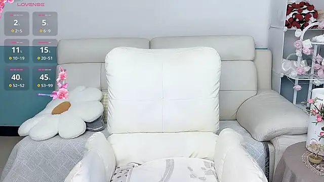 Manipula  online show from October 5, 1:16 pm