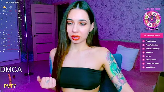 vinkiepinkie online show from February 19, 6:07 pm