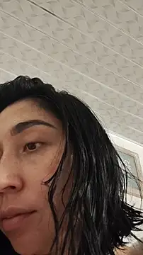 Elowyn online show from March 5, 11:22 pm