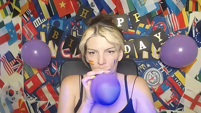 VanessaRey  online show from July 14, 7:46 am