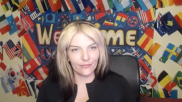 VanessaRey  online show from July 8, 7:43 am