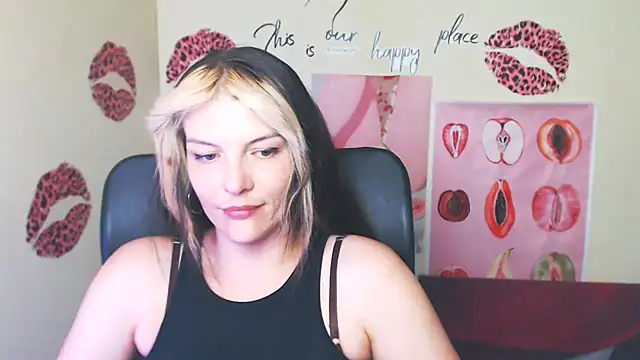 VanessaRey  online show from June 26, 7:09 am
