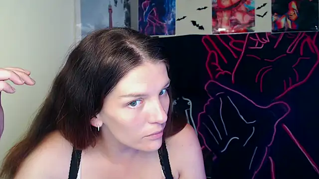 Snapshot of VanessaRey_ chatting on September 21, 6:56 am VanessaRey  online show from September 21, 6:56 am