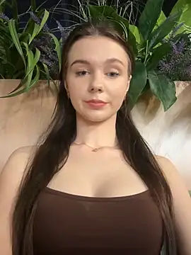 MilaBee online show from September 26, 8:23 am